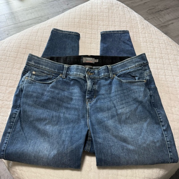 Torrid Woman’s Feel the fit Bombshell Skinny Jeans Denim 22T stretch high rise - Picture 10 of 11